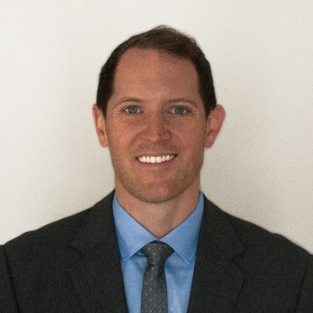 Aaron Hills headshot.