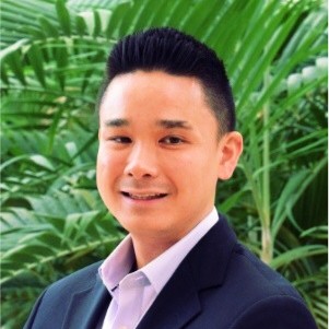 Kevin Hu headshot.